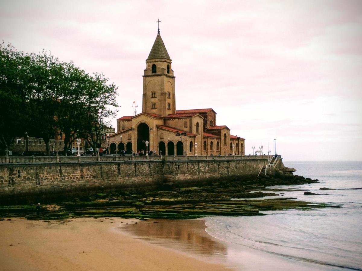 Les Casetes De San Lorenzo Gijón Zewnętrze zdjęcie